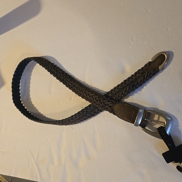 Womens Distressed BROWN braided leather belt Silver tip & BUCKLE Sz.S/M - Picture 4 of 7